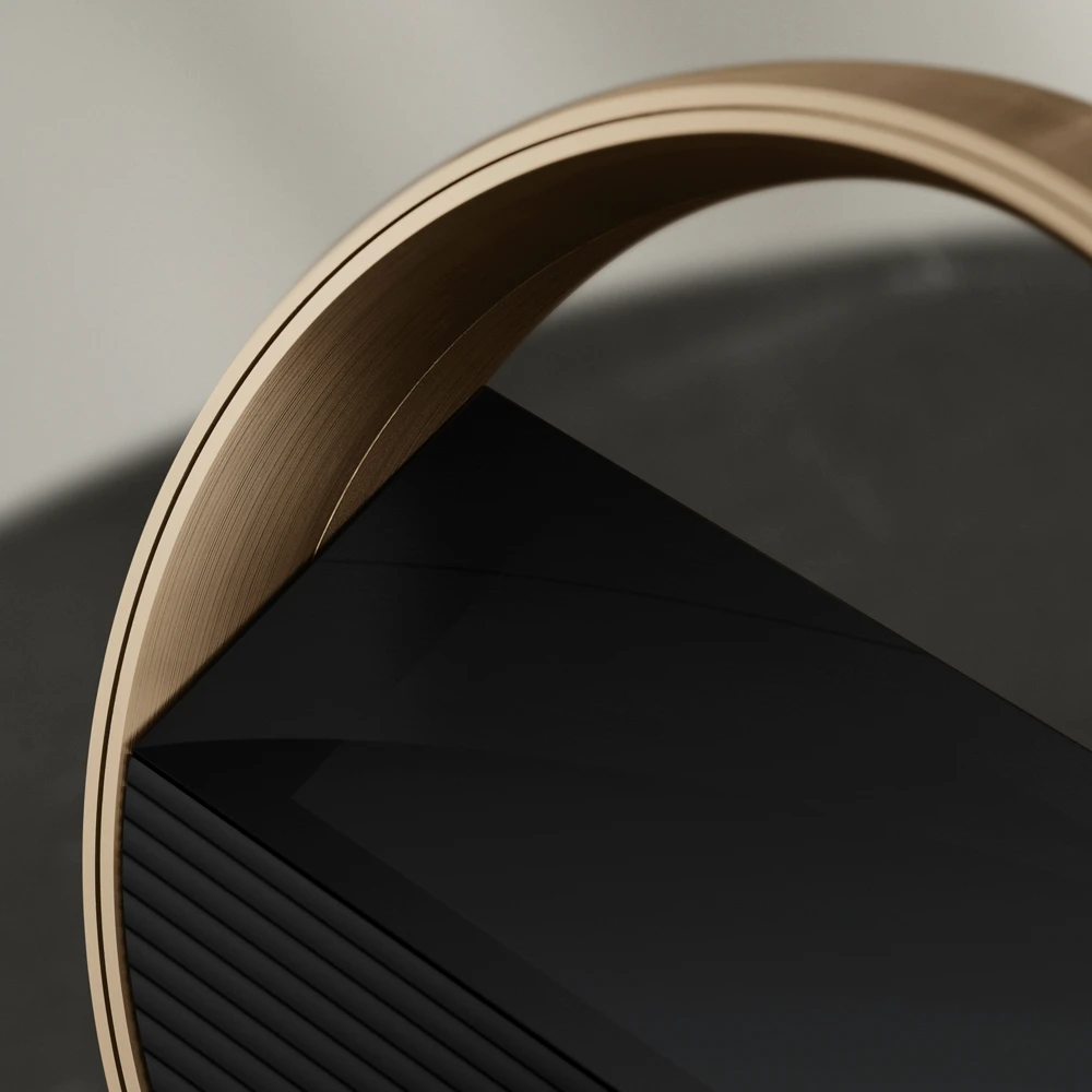 Beoremote Halo Gold Tone Upclose